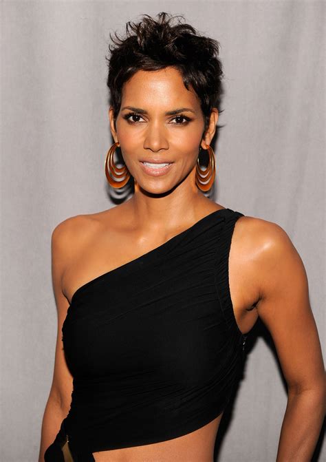 Halle Berry 